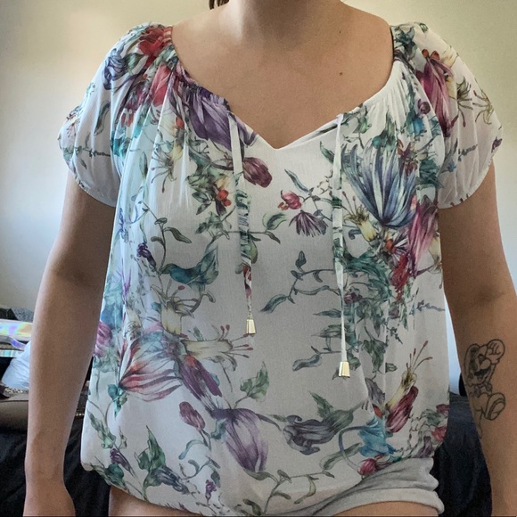 Flower blouse - Picture 3 of 3